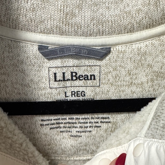 Llbean button up - Picture 3 of 4